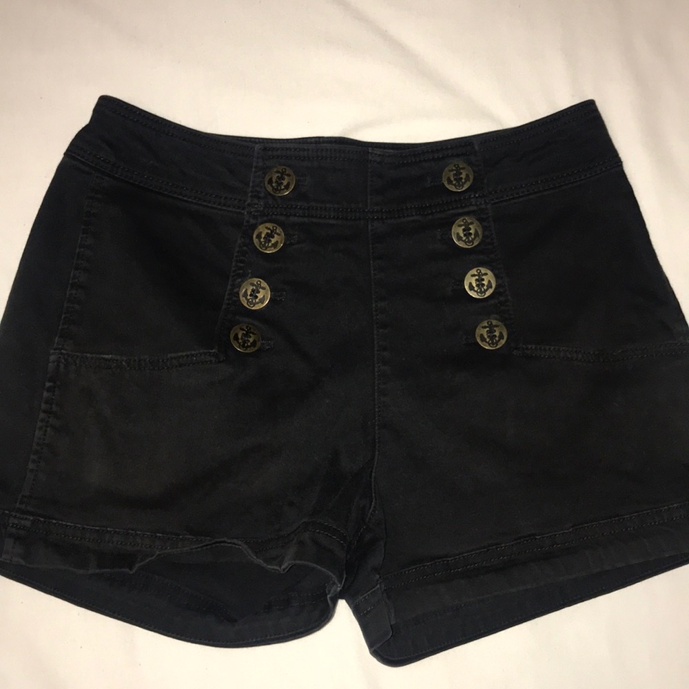 Comfy High Waisted Black Express Shorts